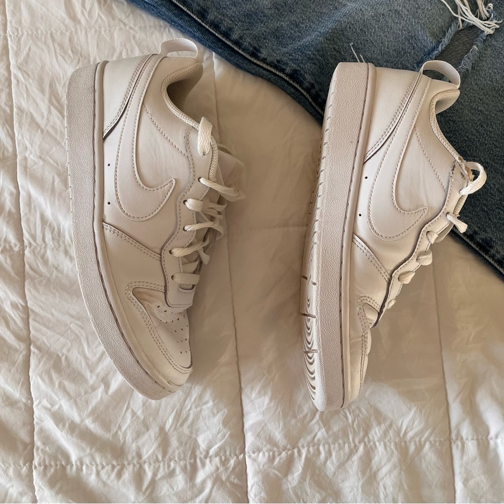 Nike Shoes White Low Top Size 6 - Picture 7 of 10